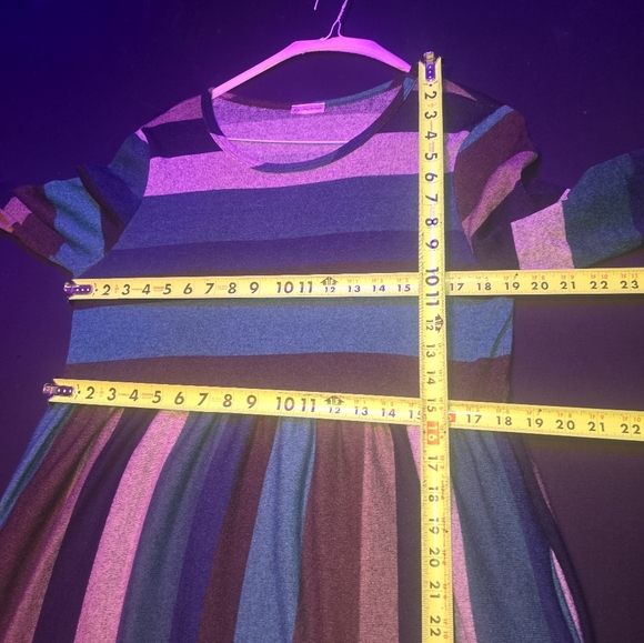 Egy California Women's Multicolor Round Neck Long Sleeve Knee Length Dress - Picture 12 of 12